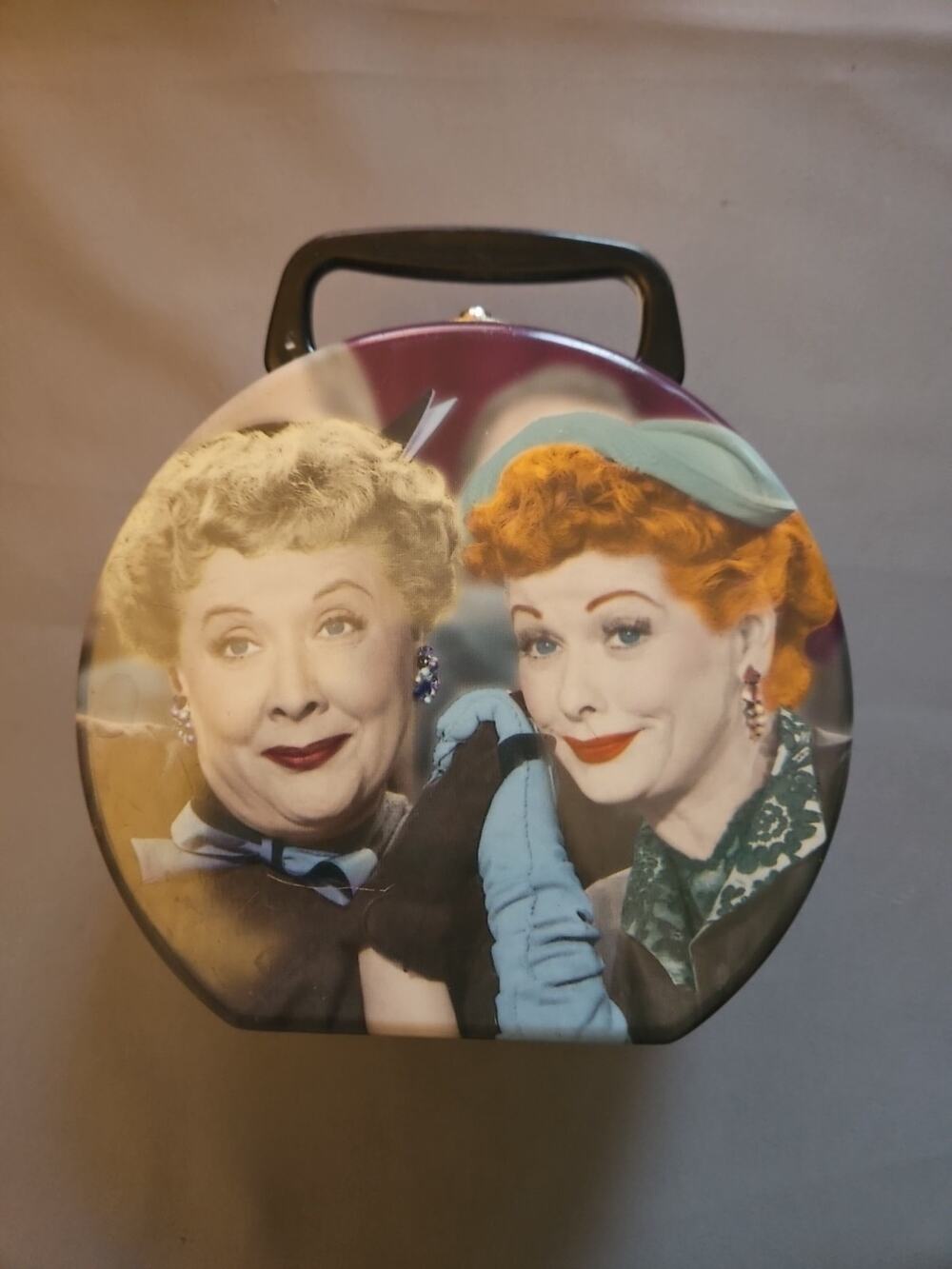 I LOVE LUCY with Ethel Round Metal Tote Lunch Box Collectable Tin 6"x6"x3"